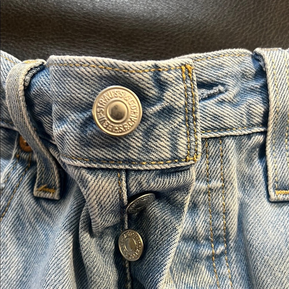 Levi's Light Blue Frayed Denim Shorts - Picture 5 of 7